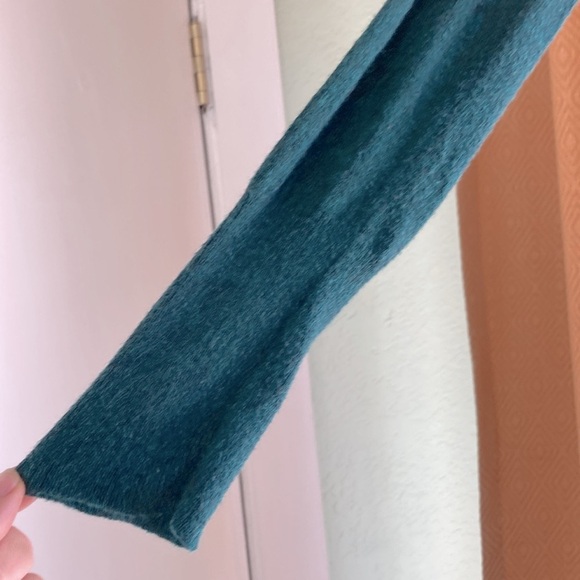 Women's a.new day V neck Modal Sweater in a Dark Green, size Medium - Picture 8 of 11